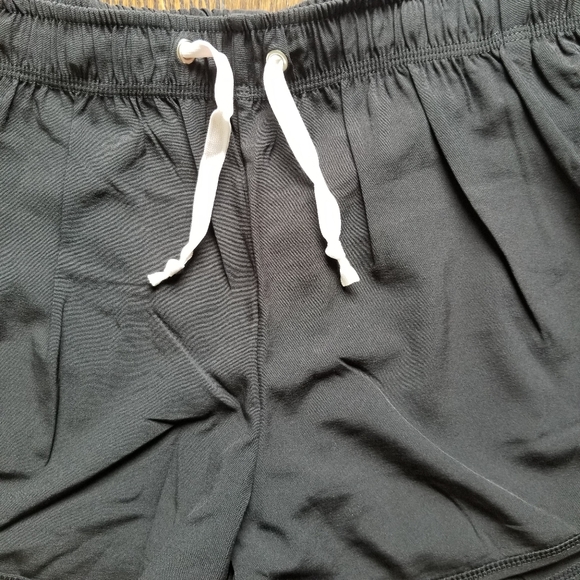 🚫SOLD🚫Athletic Shorts - Picture 3 of 9